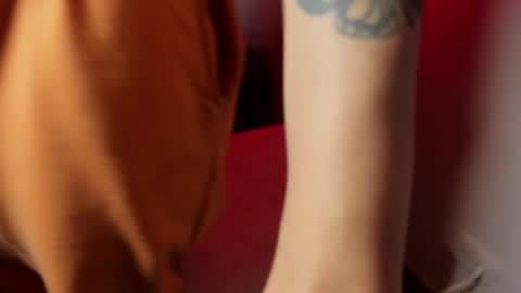 Snapshot of lolaleah_ chatting on March 17, 7:12 am Lola online show from March 17, 7:12 am