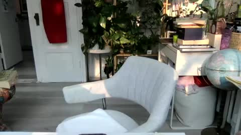 Lola Lustful online show from July 27, 10:28 pm