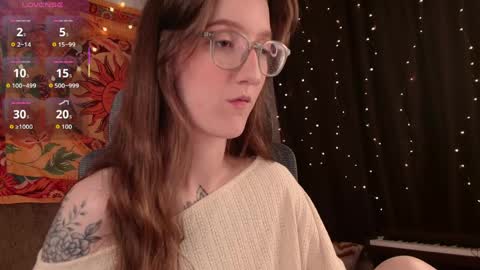 Snapshot of lolami_ chatting on May 23, 7:24 am lolami_ online show from May 23, 7:24 am