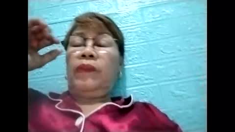 tey online show from February 8, 10:24 pm