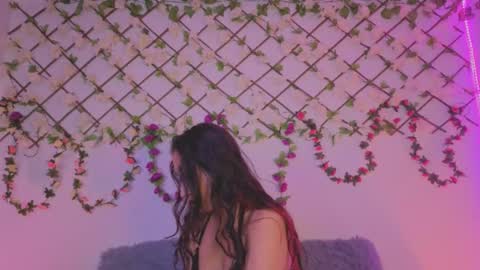  Lola  online show from November 29, 10:46 pm