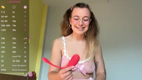 Lolatheangel online show from November 18, 5:56 am