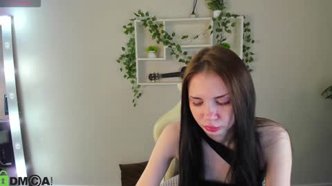 Lola online show from November 4, 9:19 am