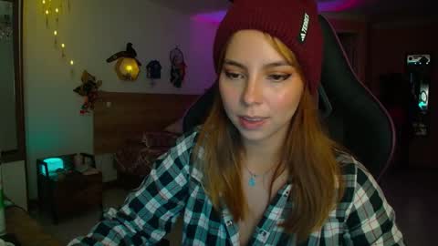 Lola doll online show from December 2, 9:10 pm