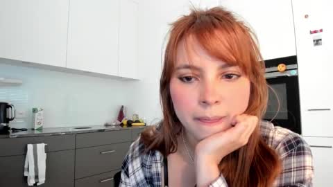 Snapshot of lolaverse chatting on March 25, 1:50 pm Lola doll online show from March 25, 1:50 pm