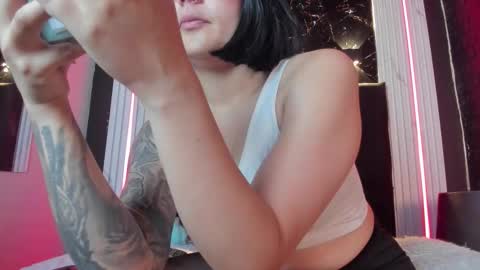 Lola online show from November 19, 11:32 am