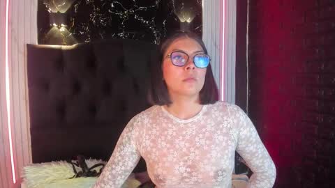 Lola online show from December 1, 11:48 am