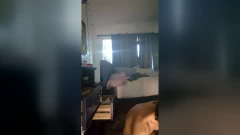 loldylpickle online show from June 21, 2:36 am