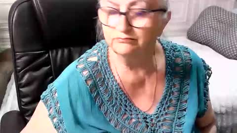 LolkaAlyss online show from April 27, 9:35 pm