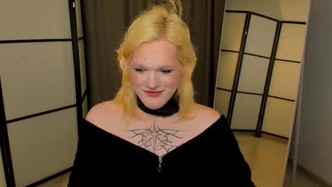 lollita online show from March 21, 6:07 am