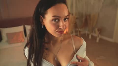 Lolly online show from March 10, 4:12 pm