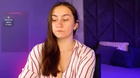 lollydare online show from July 18, 5:44 am