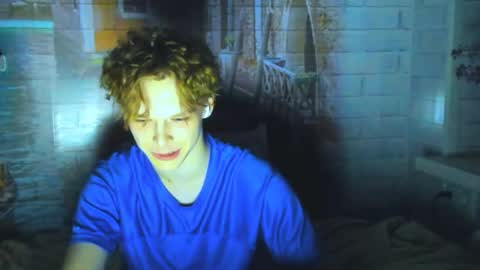 Nelis online show from April 18, 9:48 pm