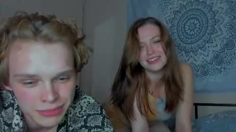 Snapshot of lolnoillimsary chatting on June 30, 10:11 pm Nelis online show from June 30, 10:11 pm