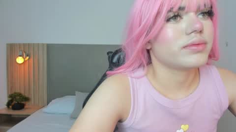 Snapshot of loly_berry chatting on June 10, 2:12 am L O L Y online show from June 10, 2:12 am