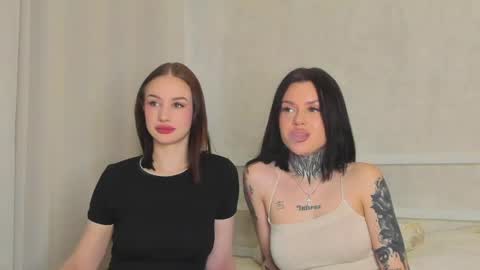 lolylaly online show from May 2, 8:30 am