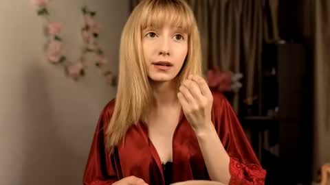 Snapshot of lonadejonge chatting on June 6, 3:39 pm Sane online show from June 6, 3:39 pm