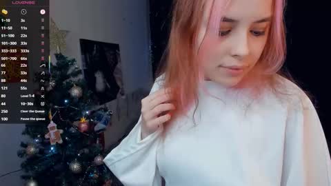 Lona online show from December 20, 6:48 pm