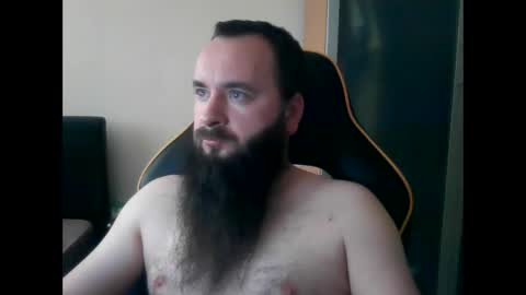 london_man1988 online show from February 20, 10:49 am