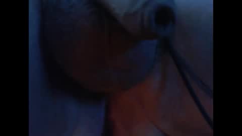Snapshot of londonjames2 chatting on June 4, 5:30 pm James online show from June 4, 5:30 pm