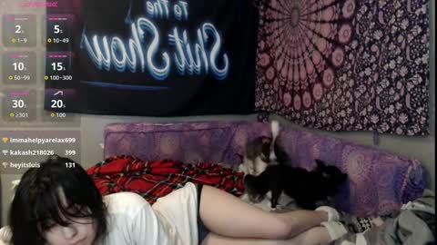 londonray online show from September 18, 8:49 am