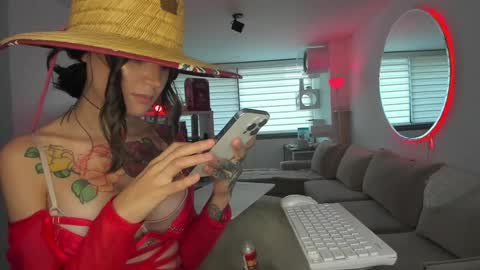 Snapshot of lonelly_lolly98 chatting on January 13, 9:52 pm SABRINA online show from January 13, 9:52 pm