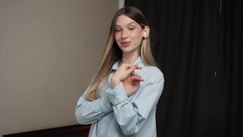 Snapshot of lonely_paradisee chatting on November 9, 8:56 am Sofia online show from November 9, 8:56 am