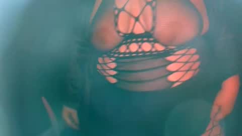 Snapshot of lonelyhousewifemilf chatting on May 20, 9:15 am lonelymilfy online show from May 20, 9:15 am