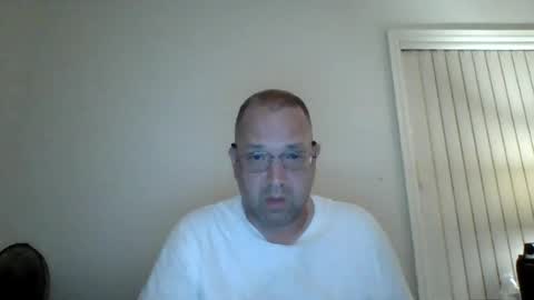 Lonely Man online show from June 27, 8:52 am