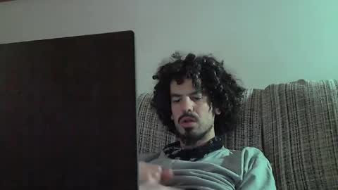 Snapshot of longnight5 chatting on December 9, 6:57 pm Alejandro Rulitos Twitter longnight55 Intagram 5longnight5 online show from December 9, 6:57 pm