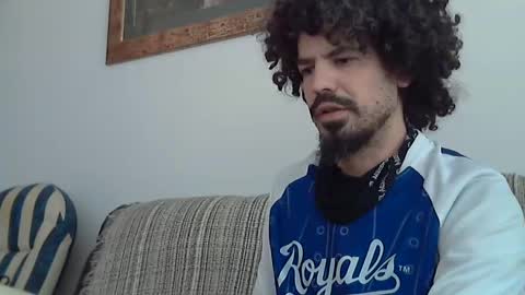 Snapshot of longnight5 chatting on January 18, 9:24 am Alejandro Rulitos Twitter longnight55 Intagram 5longnight5 online show from January 18, 9:24 am