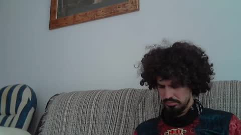 Snapshot of longnight5 chatting on January 18, 12:57 pm Alejandro Rulitos Twitter longnight55 Intagram 5longnight5 online show from January 18, 12:57 pm