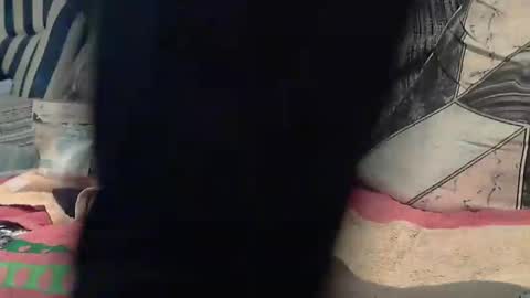 Snapshot of longnight5 chatting on February 23, 9:22 am Alejandro Rulitos Twitter longnight55 Intagram 5longnight5 online show from February 23, 9:22 am