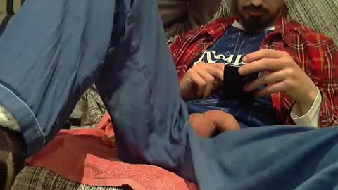 Snapshot of longnight5 chatting on March 10, 8:45 pm Alejandro Rulitos Twitter longnight55 Intagram 5longnight5 online show from March 10, 8:45 pm