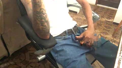 longshaft_ online show from May 8, 3:28 pm