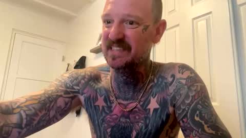 longwalksonthebeach69 online show from March 9, 10:58 pm