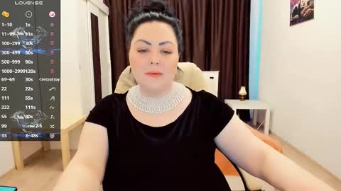 Nina online show from February 13, 11:50 am