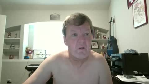 Snapshot of lonlynude chatting on May 22, 4:23 pm lonlynude online show from May 22, 4:23 pm