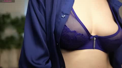 Snapshot of look_my_passion chatting on June 12, 7:40 am Hanna online show from June 12, 7:40 am