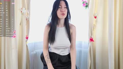 Snapshot of lookatmehabibi_ chatting on October 13, 4:34 am Adele Ellie and Lou Sally Dana and Bonnie online show from October 13, 4:34 am