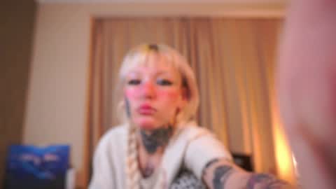 Snapshot of lookatmehabibi_ chatting on November 28, 2:20 pm Adele Ellie and Lou Sally Dana and Bonnie online show from November 28, 2:20 pm