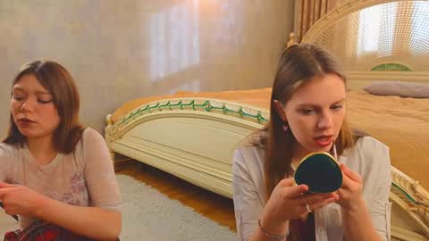  Adele Ellie and Lou   Sally Dana and Bonnie online show from March 9, 5:22 am