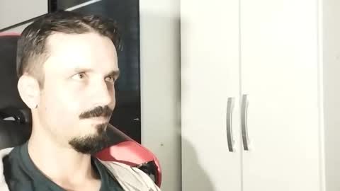 Snapshot of lookaz4010 chatting on December 16, 12:38 pm Lucas online show from December 16, 12:38 pm