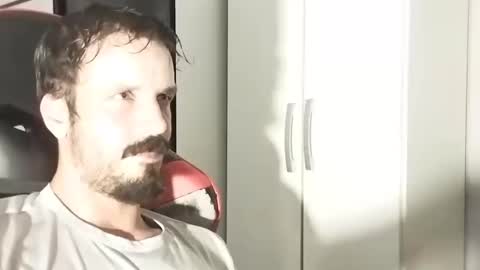 Snapshot of lookaz4010 chatting on February 17, 6:37 pm Lucas online show from February 17, 6:37 pm