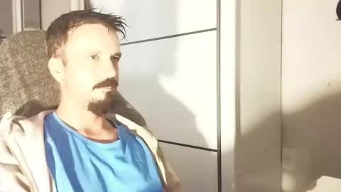 Lucas online show from February 6, 12:30 pm