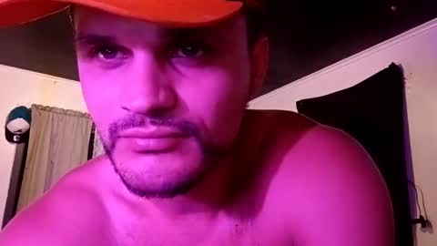 Snapshot of lookhim25 chatting on March 16, 5:44 am lookhim25 online show from March 16, 5:44 am