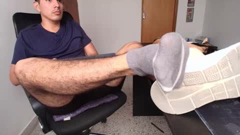 looki 16 online show from November 28, 4:20 pm