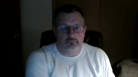 Snapshot of lookin75 chatting on April 30, 3:35 am lookin75 online show from April 30, 3:35 am