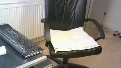 Snapshot of lookingforx666 chatting on October 20, 6:58 am Lookingforx666 online show from October 20, 6:58 am