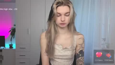 Snapshot of lookluna chatting on May 10, 3:44 am Luna online show from May 10, 3:44 am